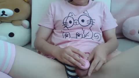 Snapshot of ziacristal chatting on 09.29.25 ziacristal online show from 09.29.25