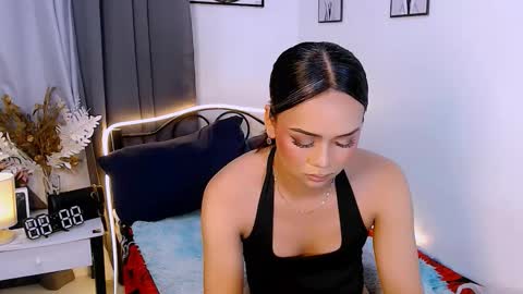 Snapshot of zialustts chatting on 10.24.25 Zia online show from 10.24.25