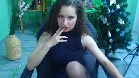 zianichols online show from 01.07.25