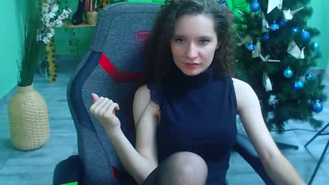 zianichols online show from 01.08.25