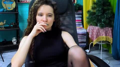 zianichols online show from 01.13.25