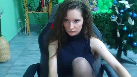 zianichols online show from 01.13.25
