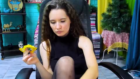 zianichols online show from 01.17.25
