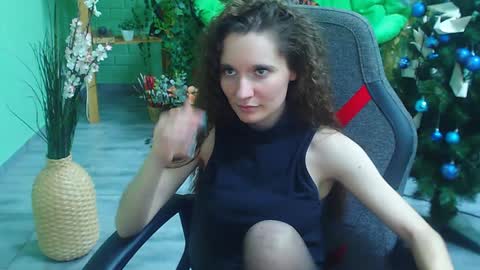 zianichols online show from 01.17.25