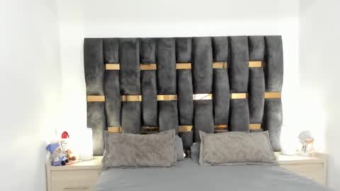 ziataylor online show from 02.25.25