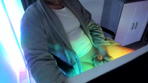 ziemlichflutschig online show from 12.17.25