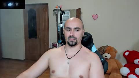 Ziesh online show from 10.16.25