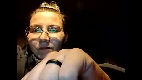 Snapshot of zigggyzaggs chatting on 03.06.25 Ziggy online show from 03.06.25