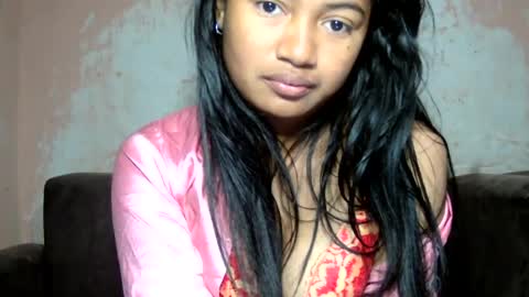 Snapshot of zina479102 chatting on 07.28.26 elly online show from 07.28.26