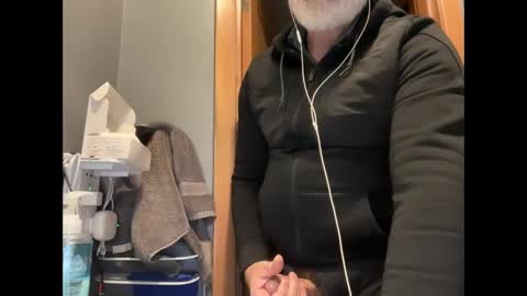 zinger283069 online show from 10.31.25