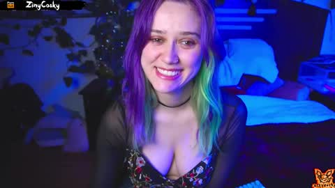 Snapshot of ziny_cosky chatting on 09.27.25 Ziny Cosky online show from 09.27.25