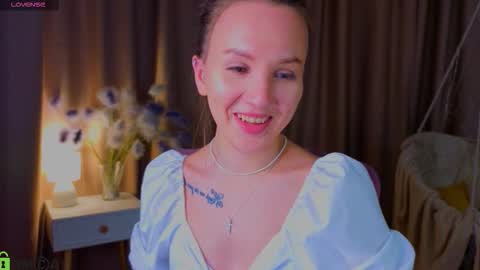 Zlata  Mon Tue Thu Fri Sun Sa GMT 3 0000pm - 0600pm  online show from 09.20.25