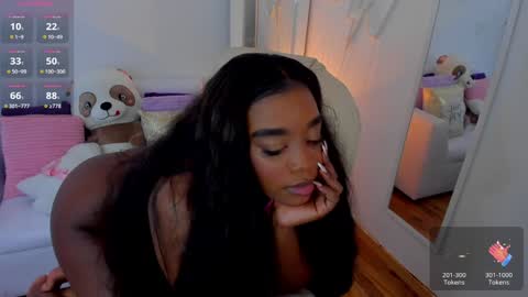 Zobe Love online show from 01.11.25