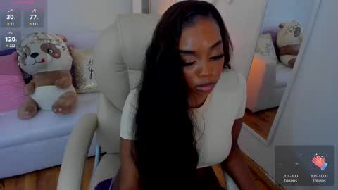 Zobe Love online show from 02.12.25