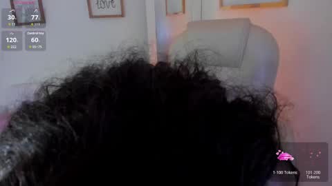 Zobe Love online show from 12.05.25