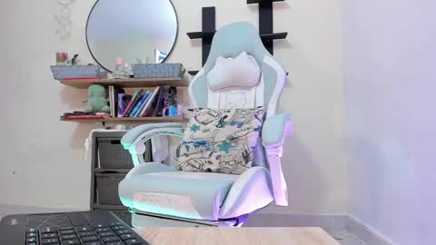 zoe_37 online show from 01.11.25