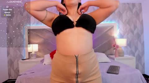 zoe_banks_ online show from 03.04.25