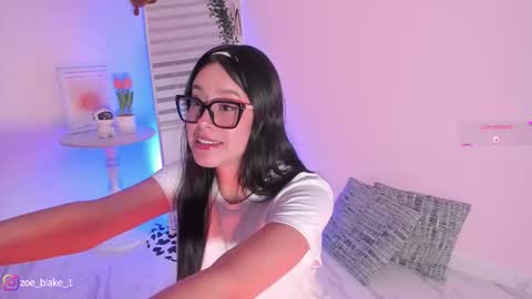 Snapshot of zoe_blake18 chatting on 10.22.25 Zoe online show from 10.22.25