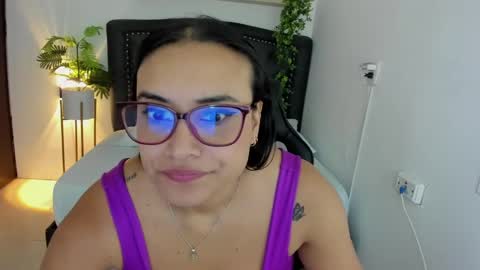 Zoe  online show from 12.29.24