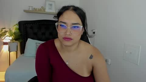 Zoe  online show from 03.08.25