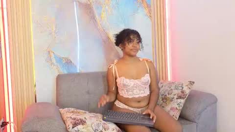 Zoe Grence online show from 09.28.25