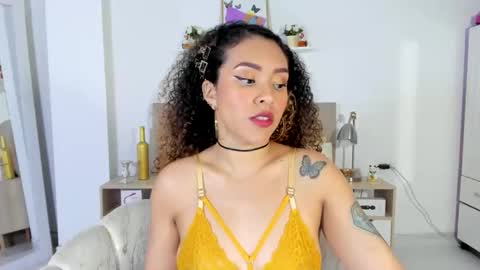 Zoe Gruber online show from 04.26.26