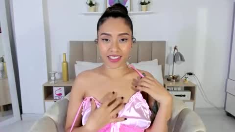 Snapshot of zoe_gruber chatting on 05.15.26 Zoe Gruber online show from 05.15.26