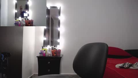 zoe hotxxx online show from 01.10.25