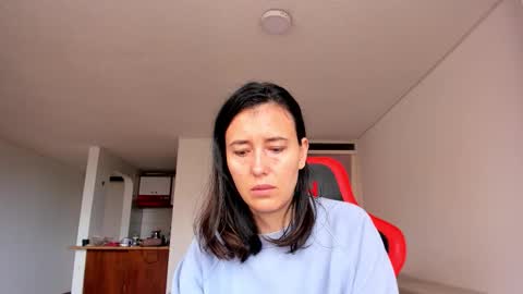 Snapshot of zoe_jeane_beker chatting on 10.05.25 ZOE online show from 10.05.25