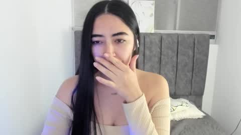 zoe_jones7 online show from 10.05.25