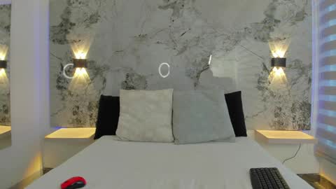 Zoe online show from 04.09.26