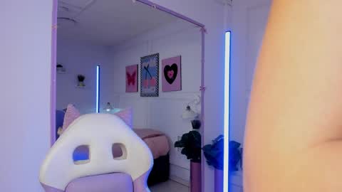 Zoe Lynch online show from 04.09.26