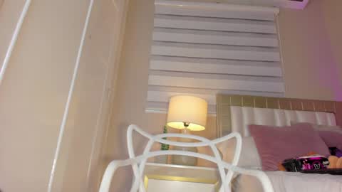 Hi guys i am Zoe  online show from 01.25.25