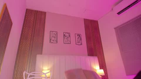 Hi guys i am Zoe  online show from 09.17.25