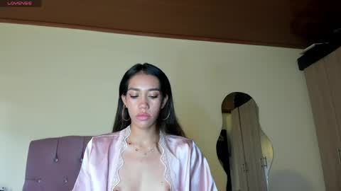 Zoe online show from 04.22.26