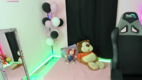 zoe_sullivan_ online show from 12.09.24