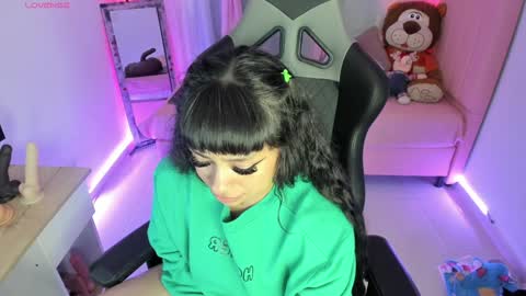 zoe_sullivan_ online show from 01.25.25