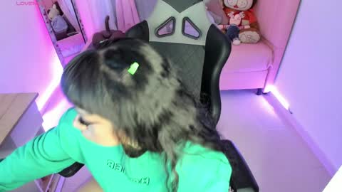 zoe_sullivan_ online show from 01.27.25