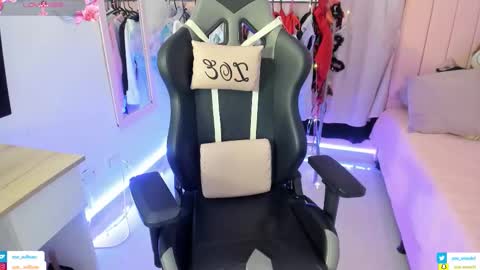 zoe_sullivan_ online show from 02.11.26