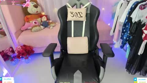 zoe_sullivan_ online show from 02.19.26