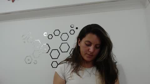 Carolina online show from 09.10.25