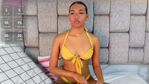 zoeameliie online show from 09.15.25