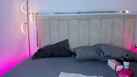 Zoe online show from 12.05.25