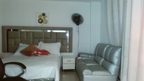 ZOE online show from 12.19.25