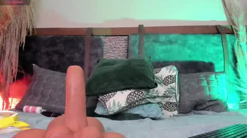 Zoe online show from 12.10.24