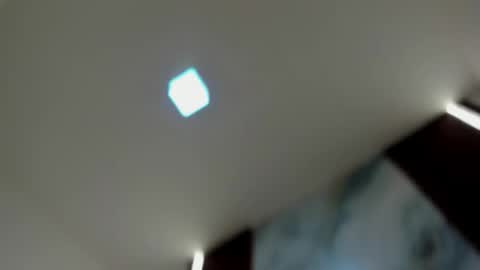 Snapshot of zoee_lov chatting on 02.14.26 zoee online show from 02.14.26