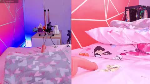 Snapshot of zoeethompson_cm chatting on 10.06.25 online show from 10.06.25