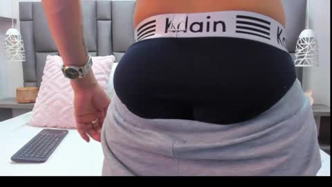 Zoe Krug online show from 03.09.26