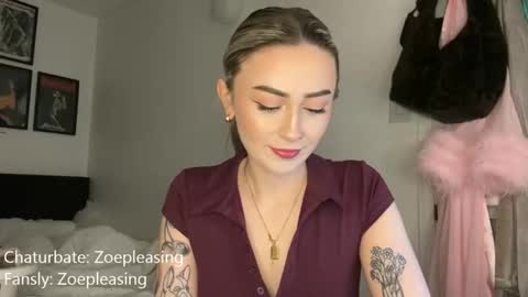 Snapshot of zoepleasing chatting on 04.11.26 zoepleasing online show from 04.11.26