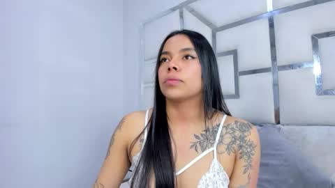 ZoeSwam online show from 10.29.25